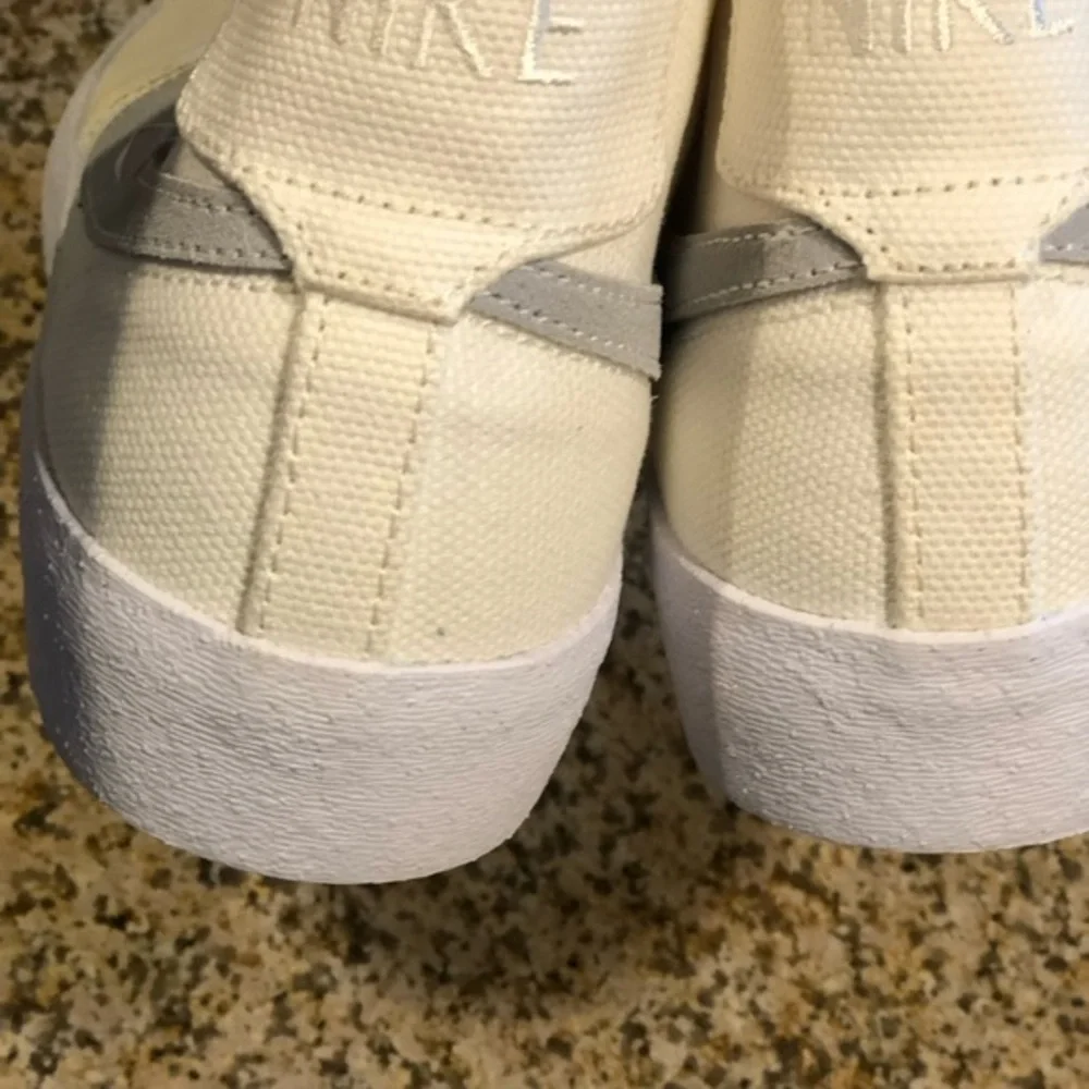 Nike SB Blazer Court Mid Premium Shoes Size 9.5 - Picture 3 of 8